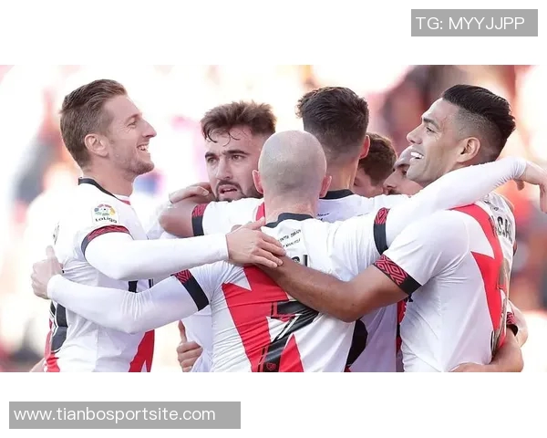 欧协联首轮精彩回顾水晶宫轻取基辅迪纳摩巴列卡诺佛罗伦萨双双获胜 欧协联首轮精彩回顾水晶宫轻取基辅迪纳摩巴列卡诺佛罗伦萨双双获胜