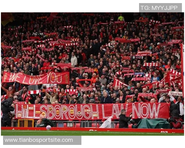 卡拉格直言利物浦阵容不足以争冠建议冬窗引进塞梅尼奥 卡拉格直言利物浦阵容不足以争冠建议冬窗引进塞梅尼奥