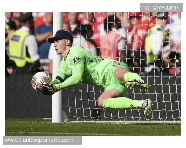 埃利奥特连续缺阵四场再踢五场需强制买断3500万镑 埃利奥特连续缺阵四场再踢五场需强制买断3500万镑