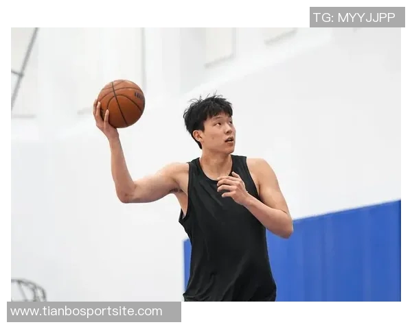 罗威与杨瀚森等中锋一致支持斯普利特担任球队主教练