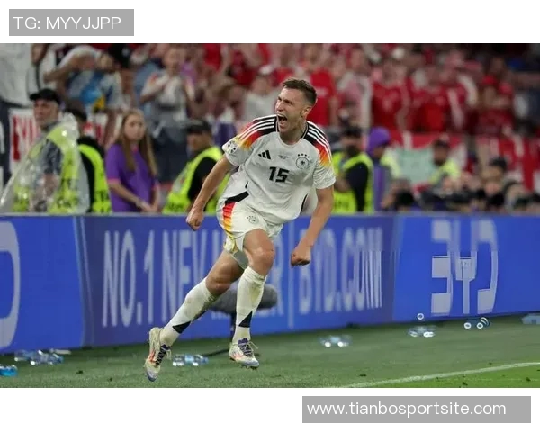 德天空报道施洛特贝克脚部受伤缺席德国队训练或将错过对阵卢森堡比赛