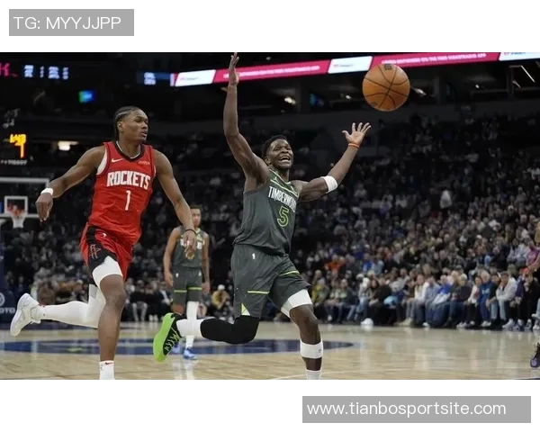 乌度卡强调球队需减少持球时间积极吸引防守创造更多空位机会